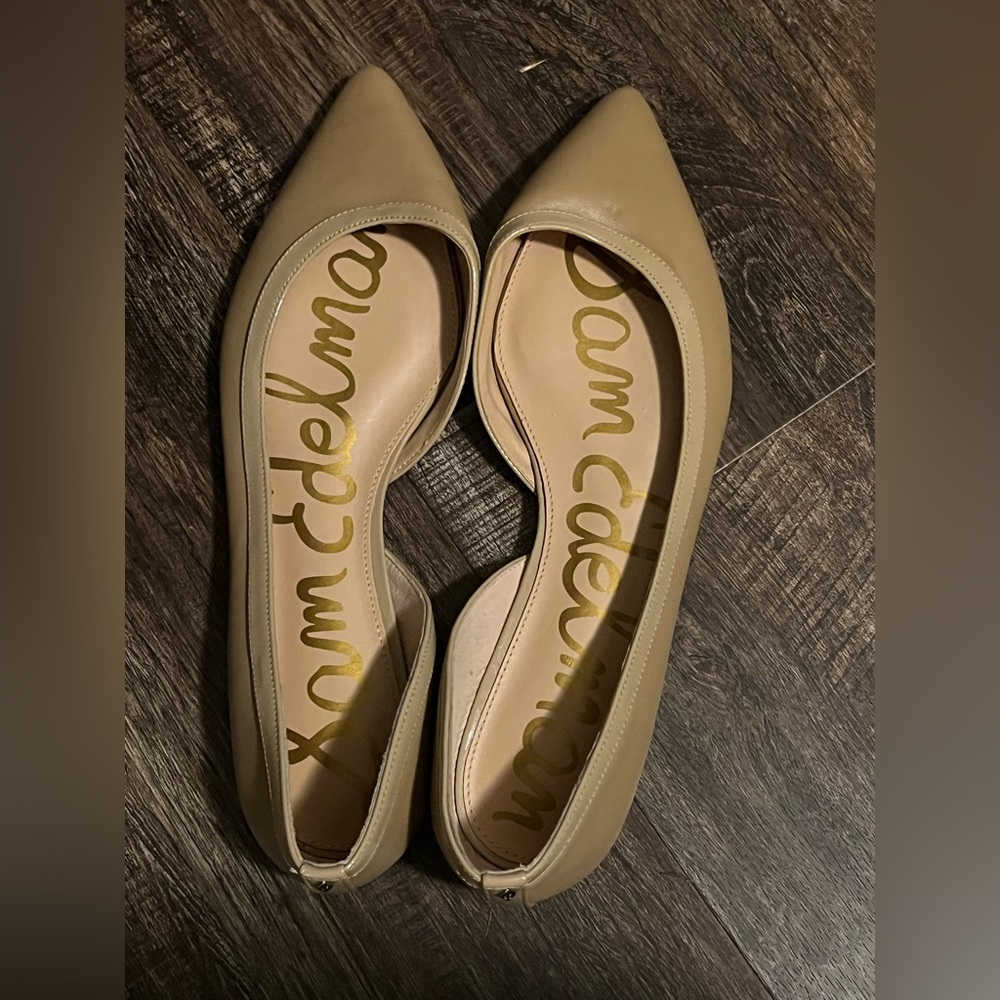 Sam Edelman Beige Pointed Flats - Picture 2 of 4